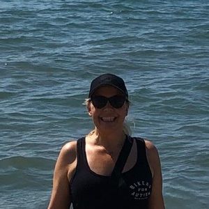 Meet your Posher, Larisa